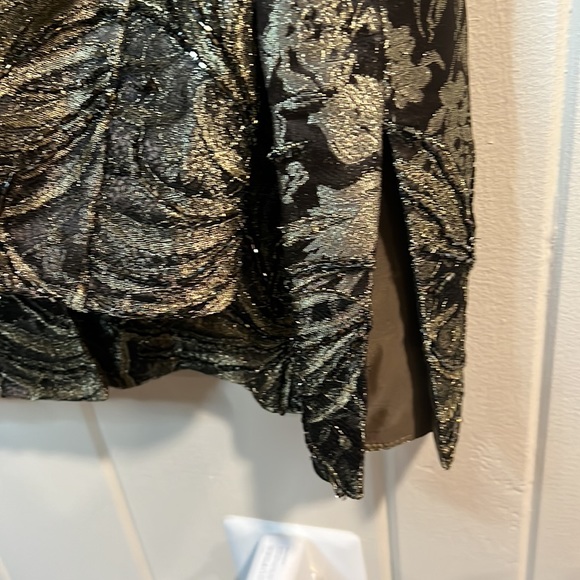 Carmen Marc Valvo Women Formal Top Jacket w gold design - Picture 6 of 15